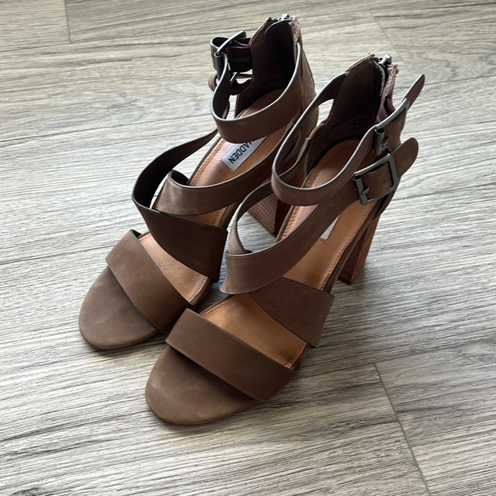 Steve Madden Sundance Stacked-Heel Dress Sandal Size 8.5 - Picture 3 of 8